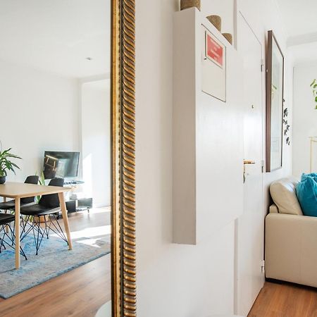Bright Apartment In Lissabon Buitenkant foto