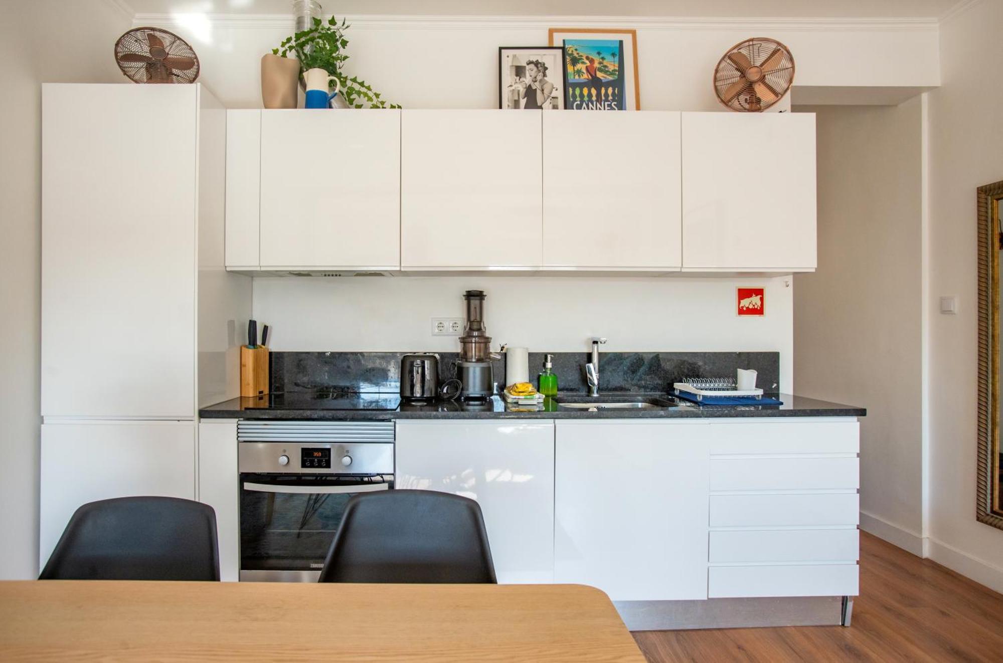 Bright Apartment In Lissabon Buitenkant foto