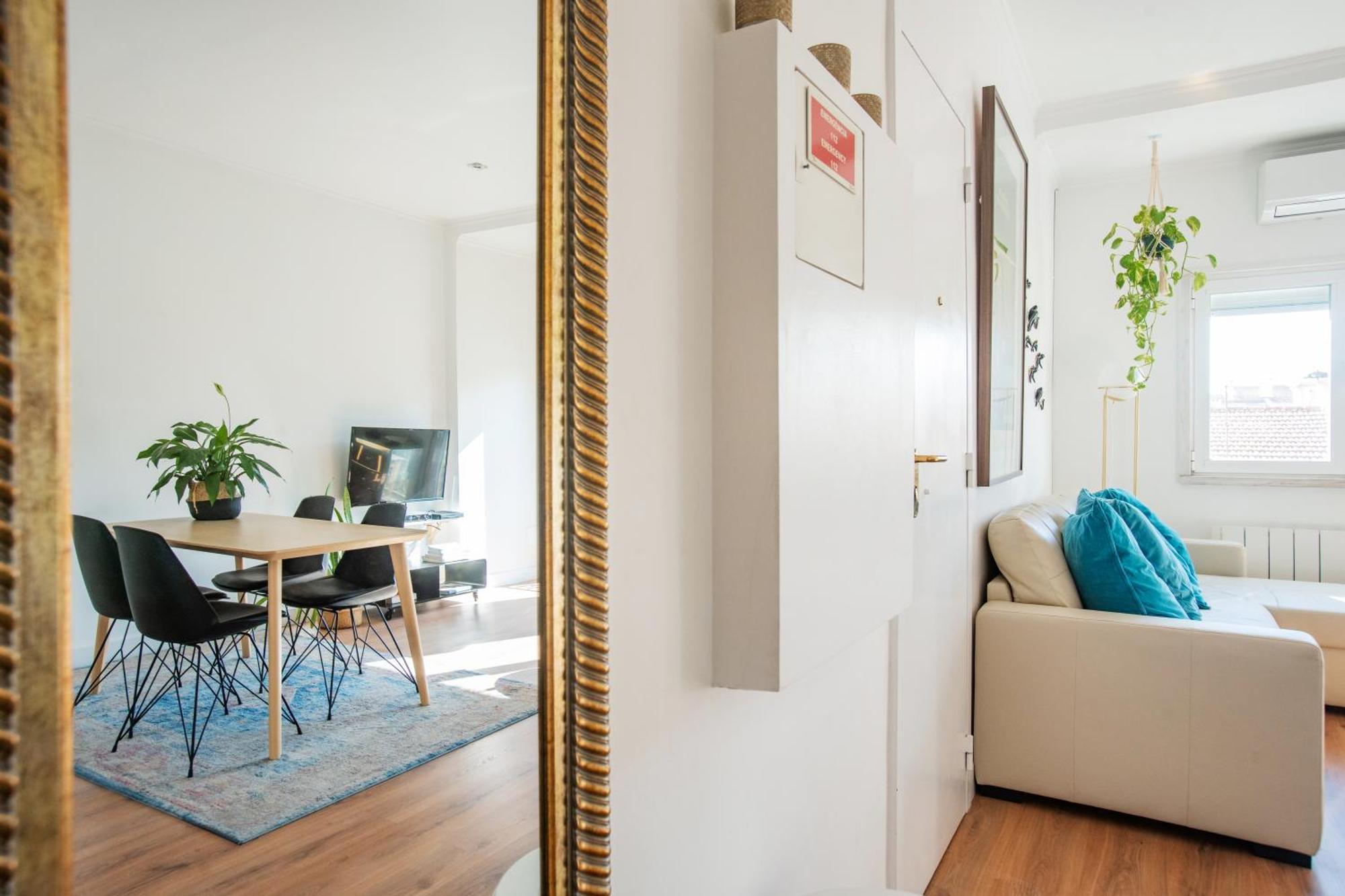 Bright Apartment In Lissabon Buitenkant foto